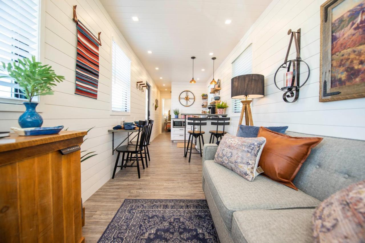 La Casita-Shipping Container House Near Magnolia/Baylor Villa Bellmead Esterno foto